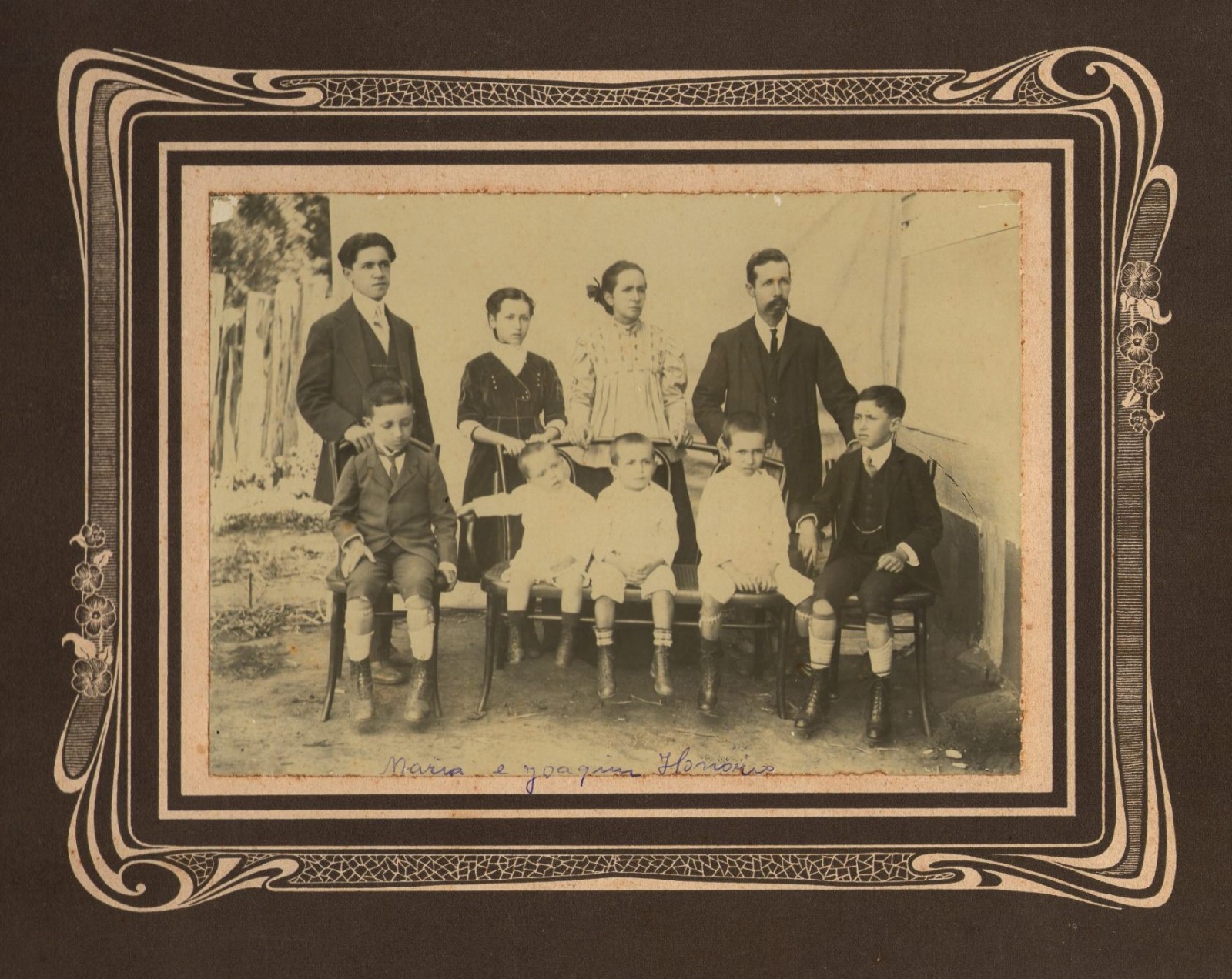 Retrato de Joaquim Honório e Maria Narcisa com os filhos